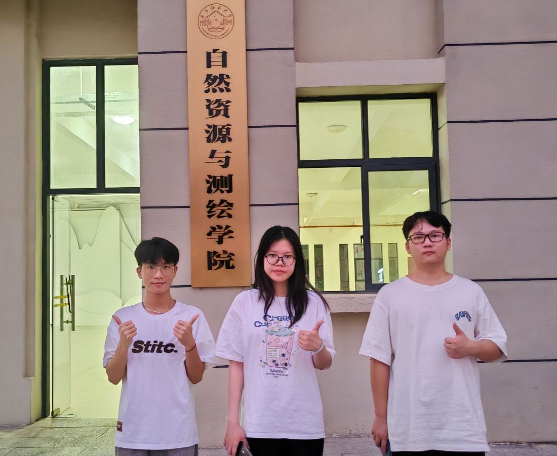 $[EMVP$OZTT1}LFR8_T4}{W